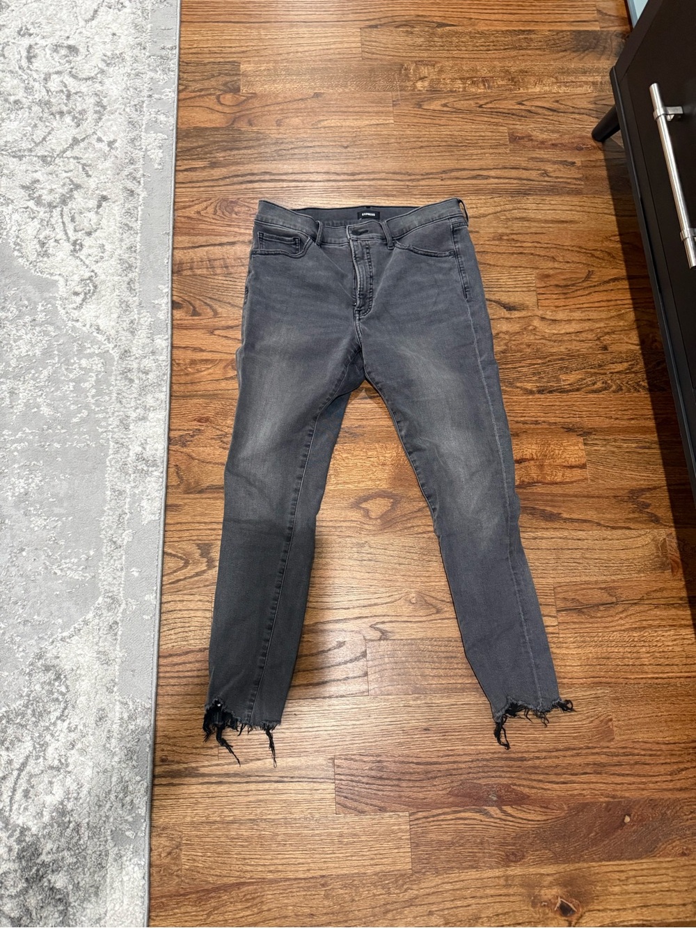Express Women's Skinny Jeans in Washed Black Gray